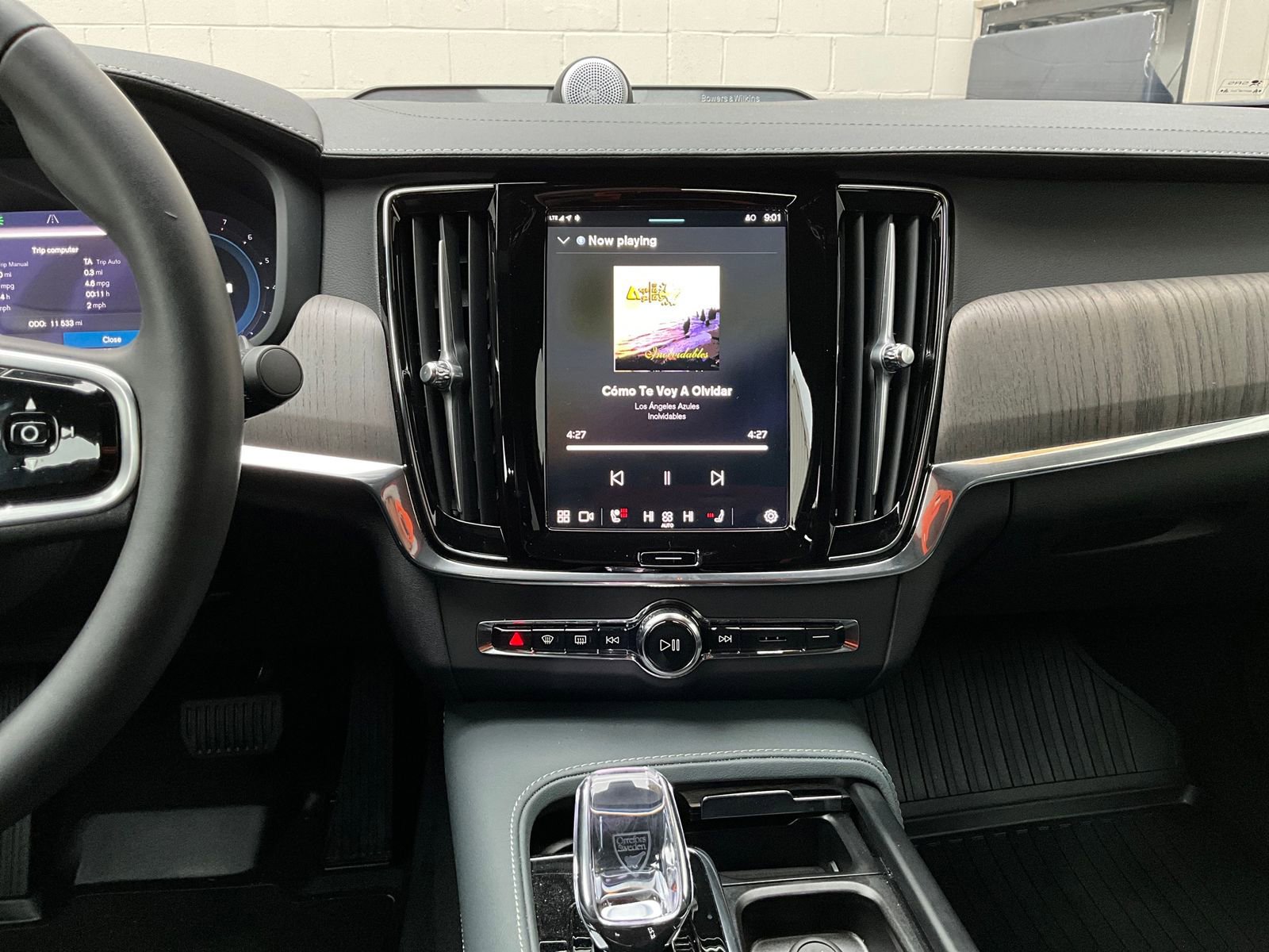 Certified 2024 Volvo S90 B6 Ultimate w/ Protection Package Premier image 20