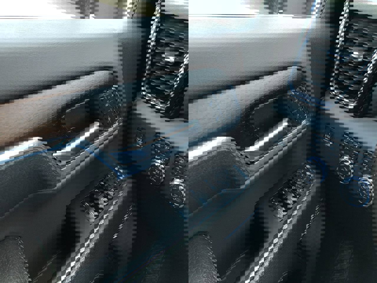 Used 2024 GMC Sierra 2500 Denali w/ Denali Reserve Package image 12