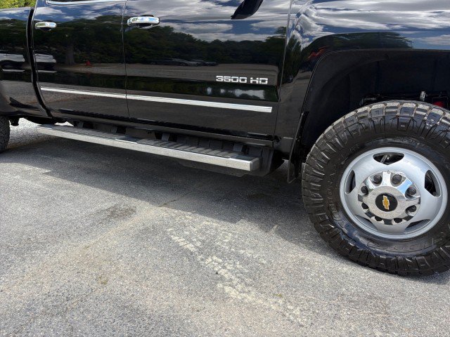 Used 2018 Chevrolet Silverado 3500 LTZ w/ Duramax Plus Package AWD/4WD image 16