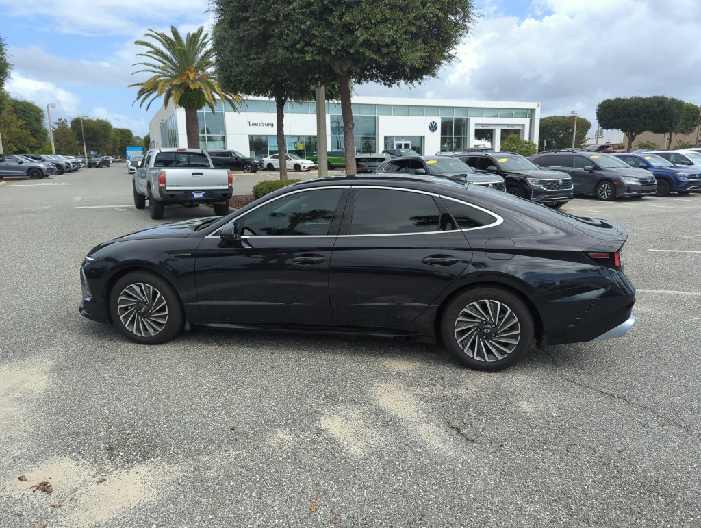 Used 2025 Hyundai Sonata SEL FWD image 10