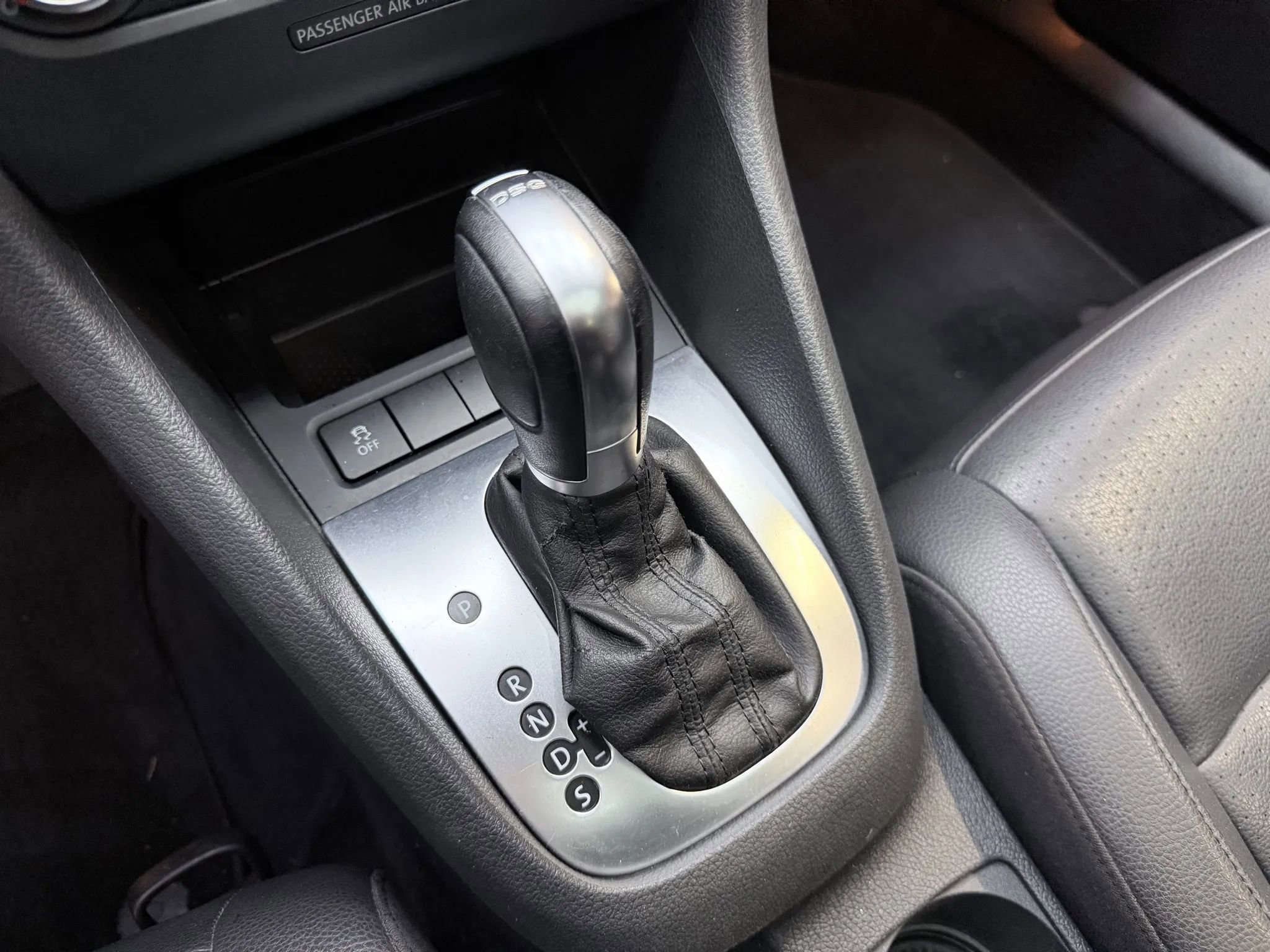 Used 2011 Volkswagen Jetta TDI FWD image 17