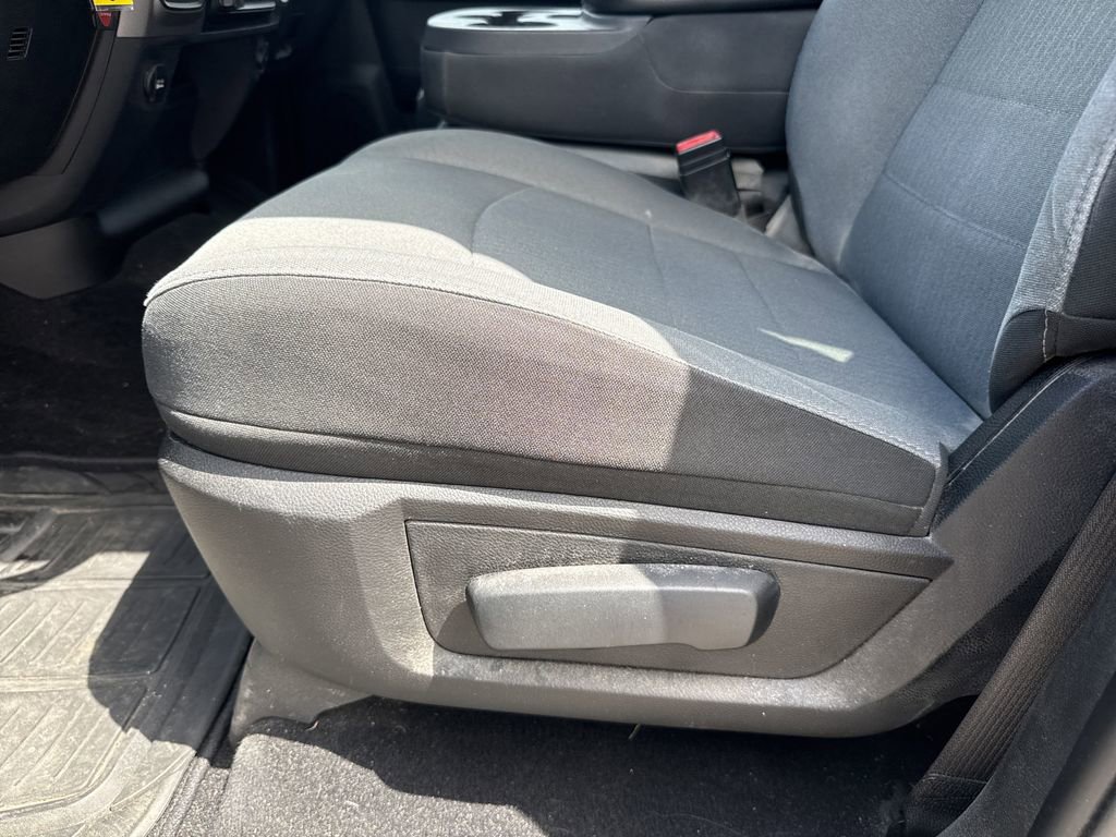 Used 2021 RAM 1500 Express w/ Express Value Package RWD image 13