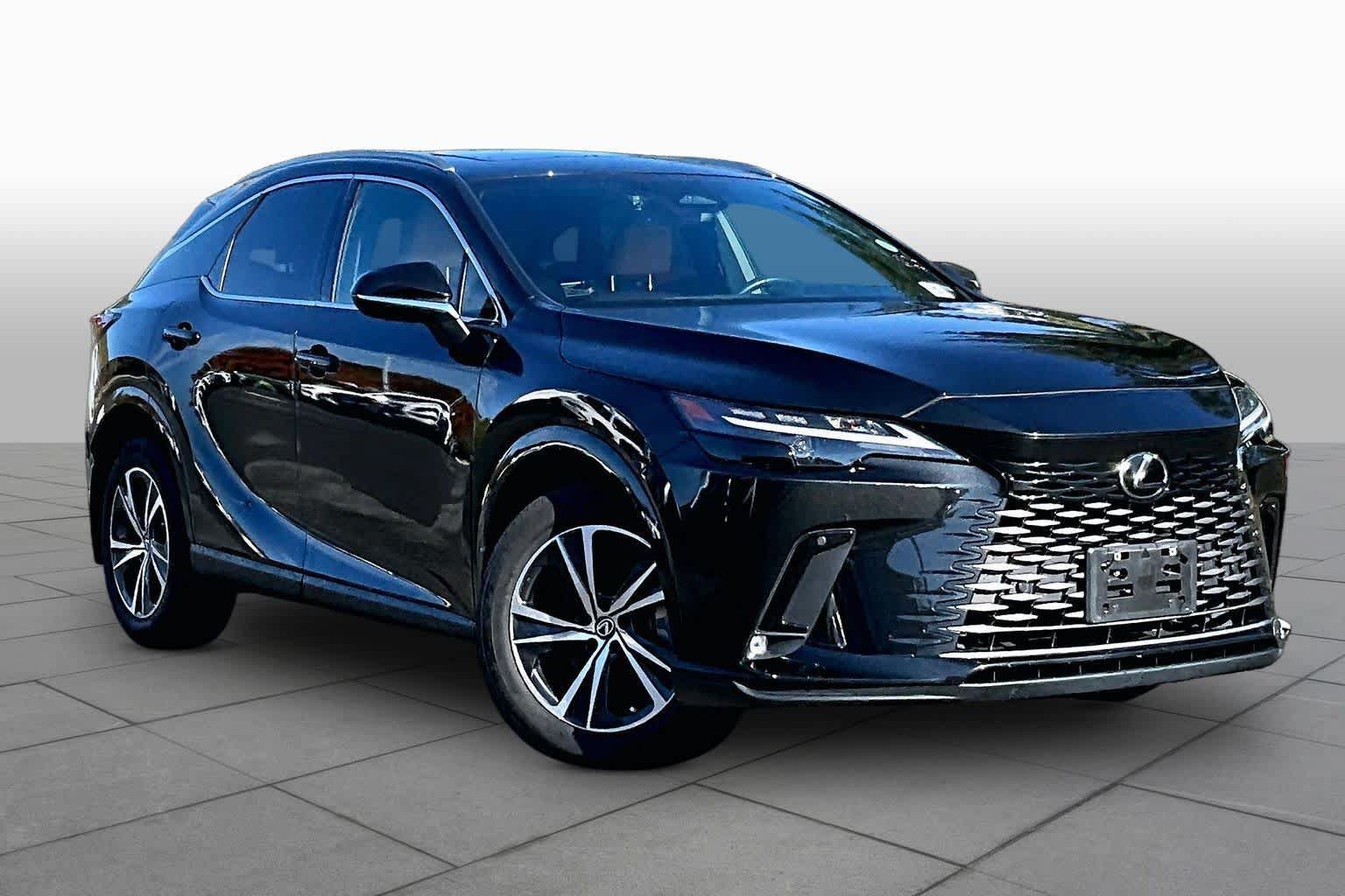 Used 2024 Lexus RX 350 Premium w/ Accessory Package AWD/4WD image 3