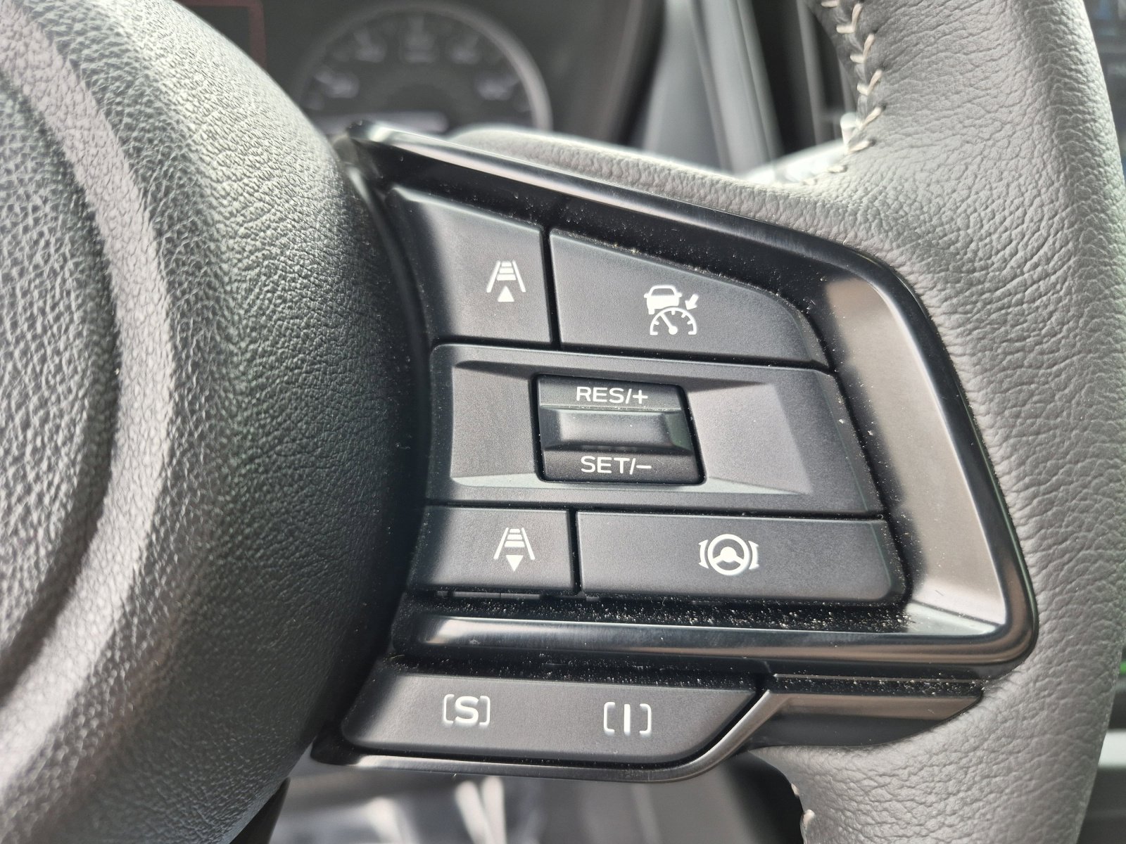 Used 2025 Subaru Forester Premium image 27