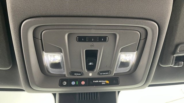 Used 2022 GMC Sierra 1500 Elevation w/ Preferred Package image 41