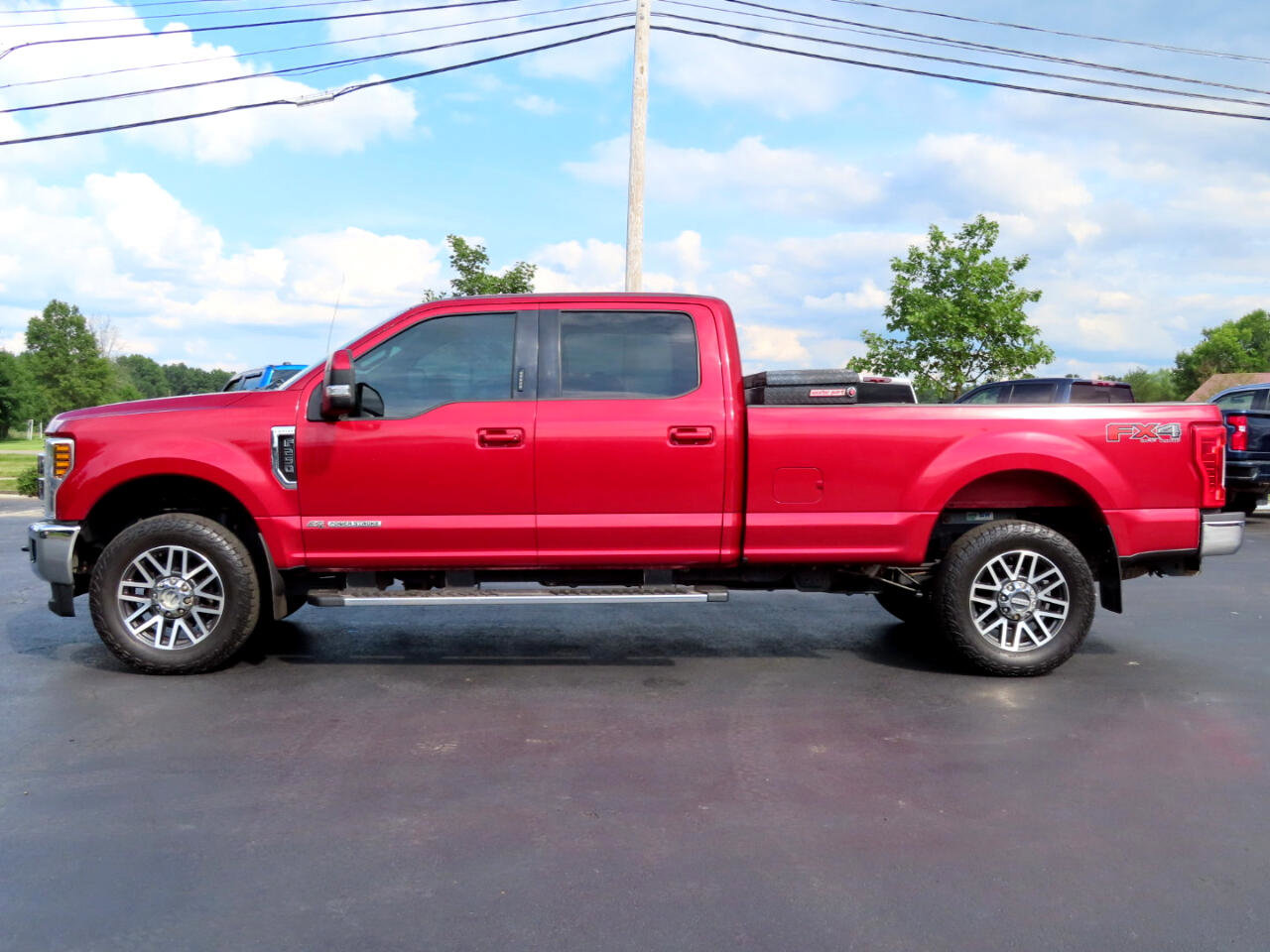 Used 2019 Ford F250 Lariat w/ Lariat Value Package image 3