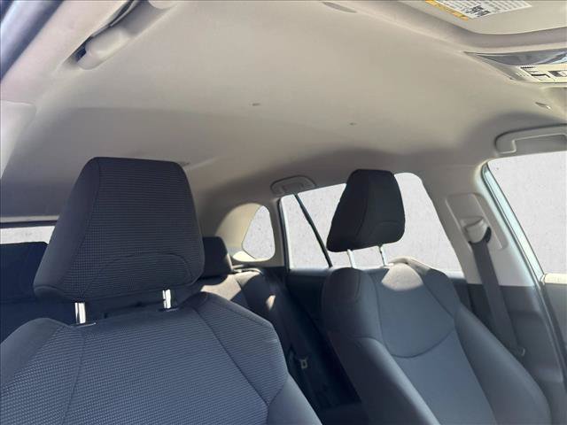 Used 2025 Toyota RAV4 LE AWD/4WD image 29