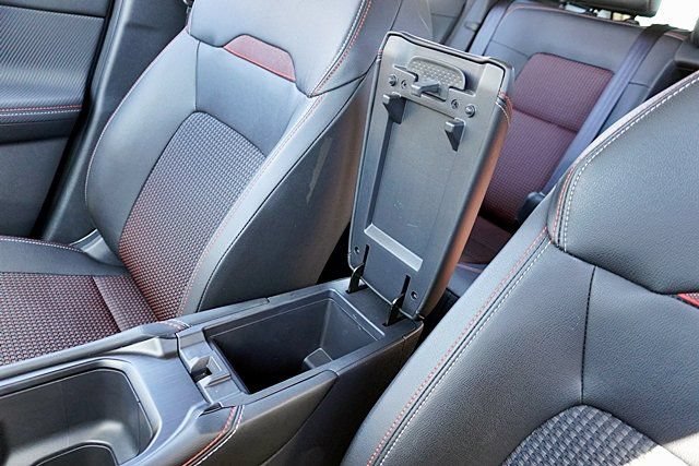 New 2026 Nissan Kicks SR w/ Cold Weather Package FWD image 42