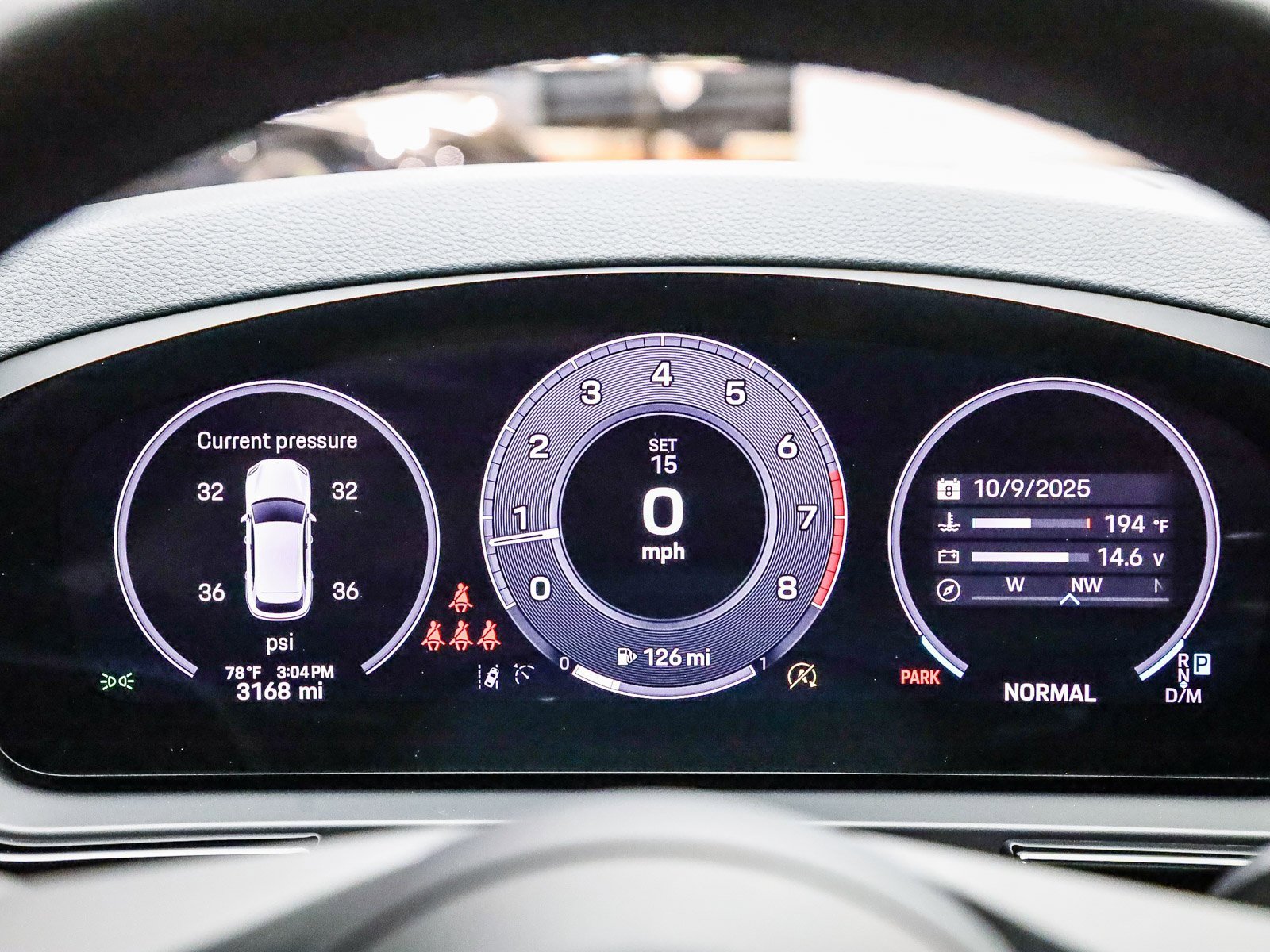 Used 2025 Porsche Cayenne image 28