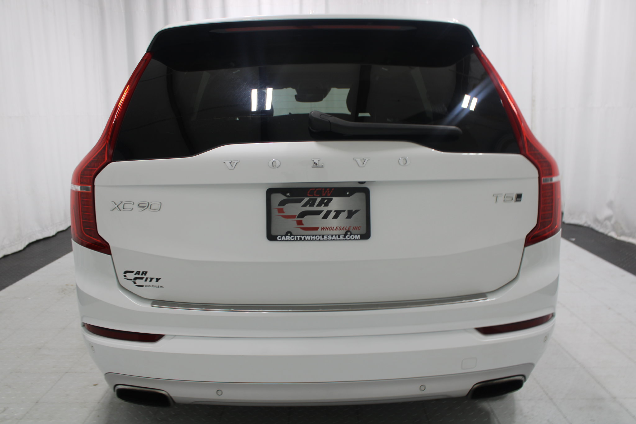 Used 2021 Volvo XC90 T5 Momentum w/ Climate Package AWD/4WD image 7