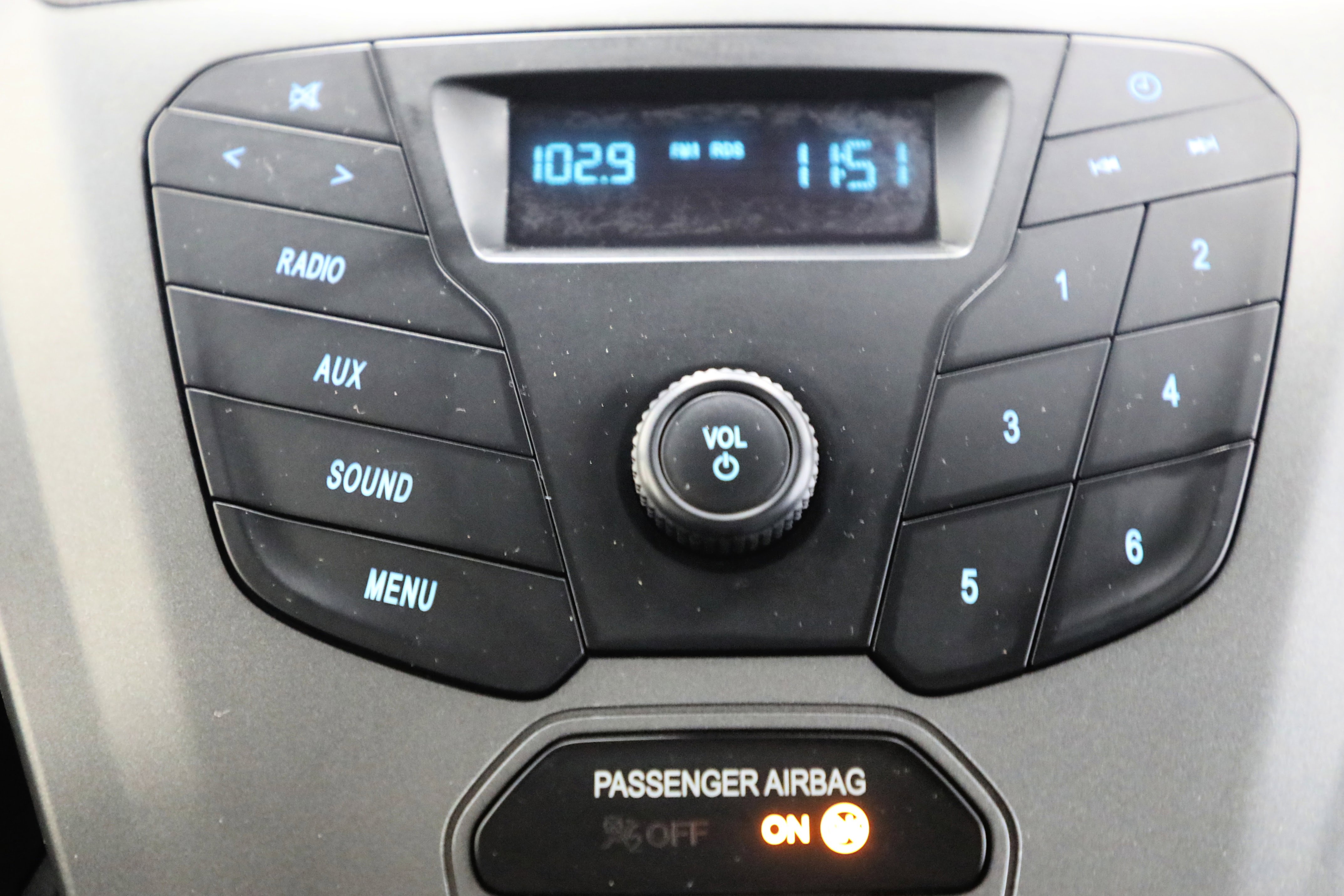 Used 2017 Ford Transit 150 130 Low Roof image 5