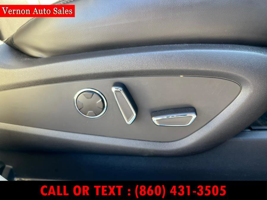 Used 2019 Lincoln MKC Reserve w/ MKC Climate Package image 16