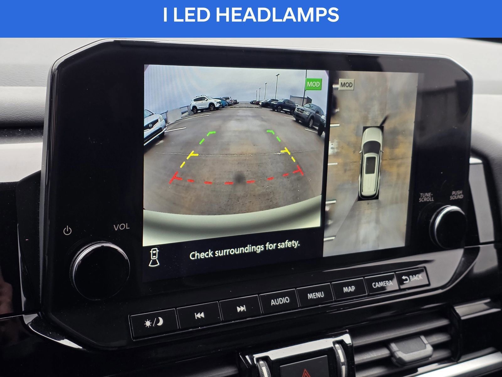 Used 2025 Nissan Pathfinder SL image 24