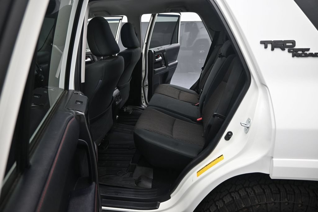 Used 2022 Toyota 4Runner TRD Off-Road AWD/4WD image 19