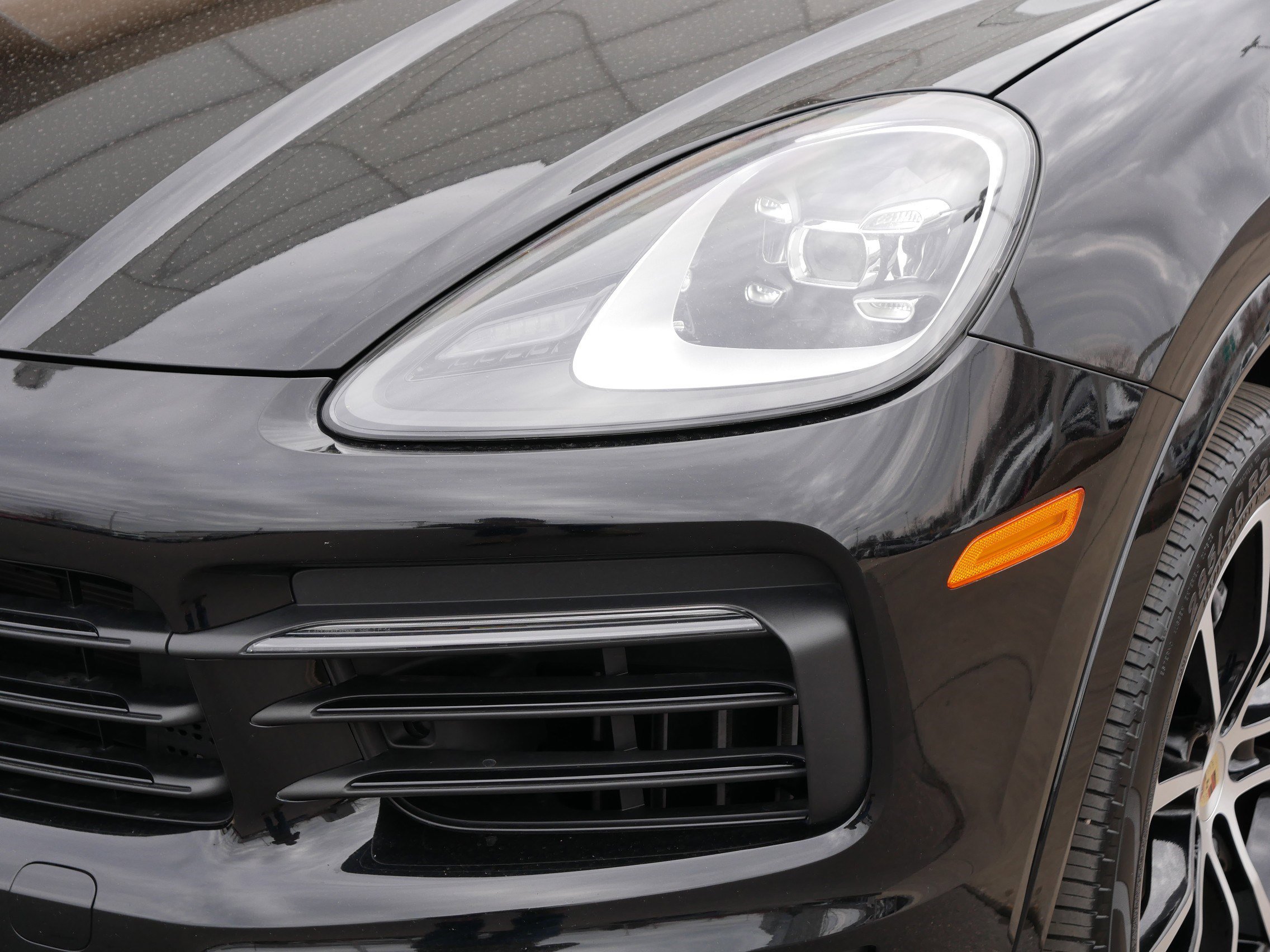 Used 2023 Porsche Cayenne image 16