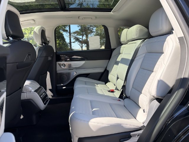 New 2026 Lincoln Nautilus Reserve AWD/4WD image 23