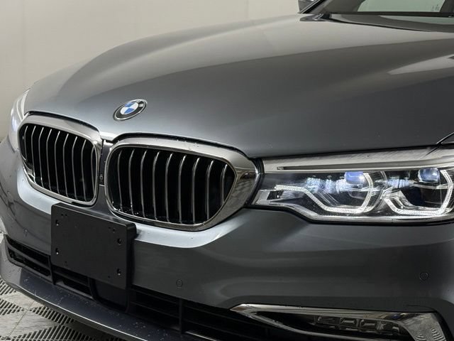 Used 2018 BMW 530e xDrive AWD/4WD image 12