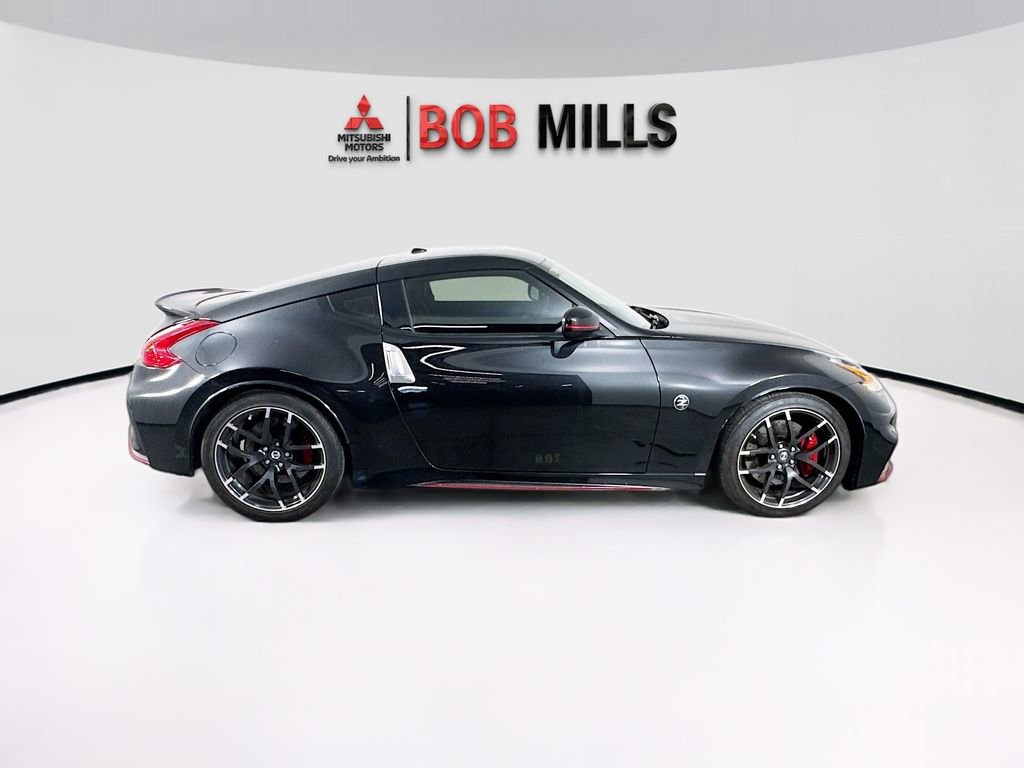 Used 2015 Nissan 370Z NISMO image 8