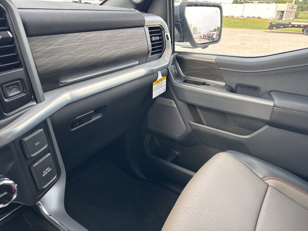 New 2025 Ford F150 Lariat image 46