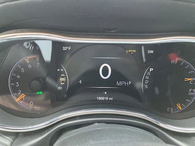 Used 2014 Jeep Grand Cherokee Overland w/ Advanced Technology Group image 19