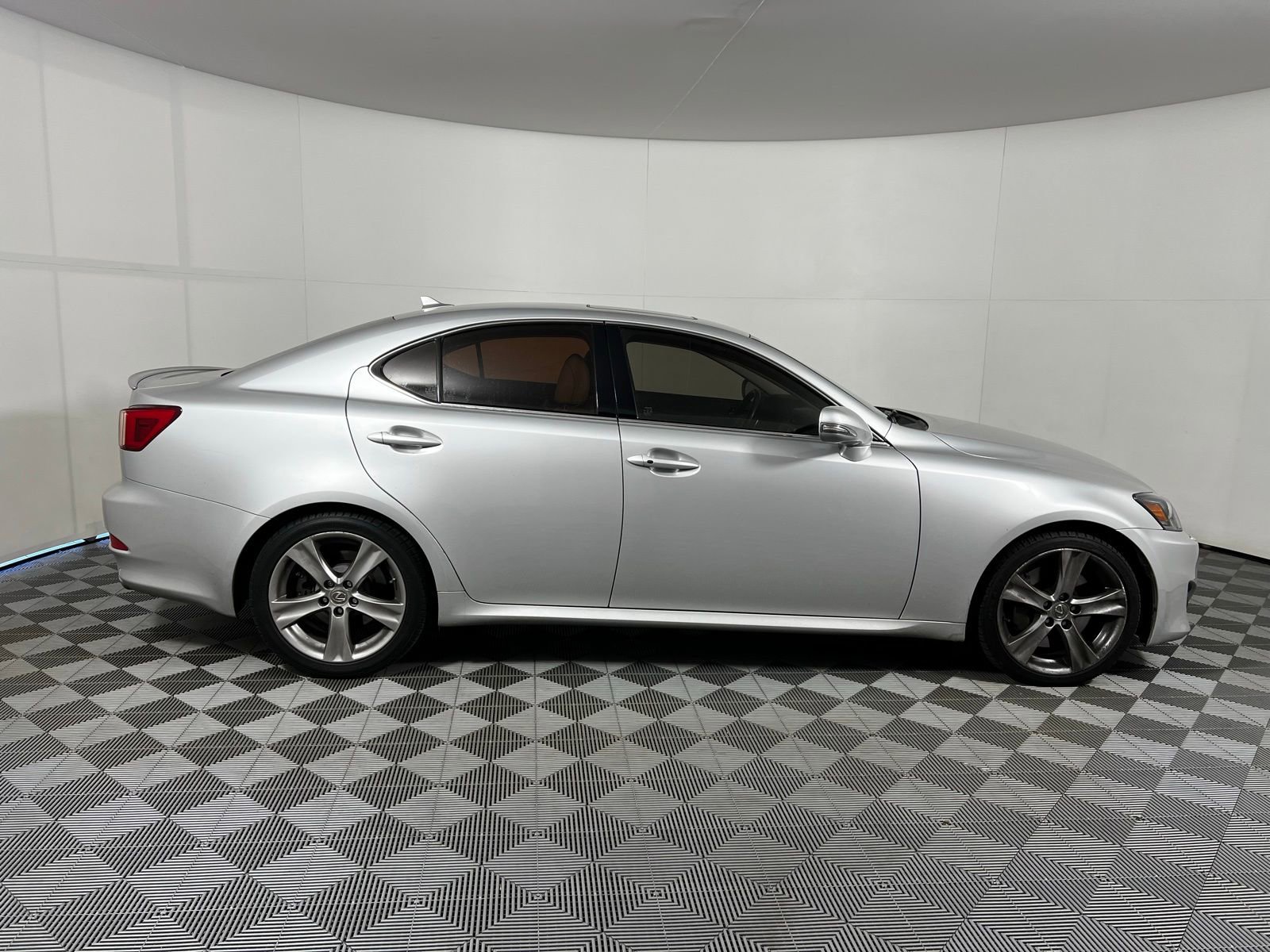 Used 2013 Lexus IS 350 image 4