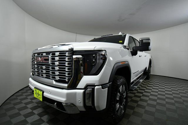 Used 2024 GMC Sierra 3500 Denali w/ Denali Reserve Package AWD/4WD image 6