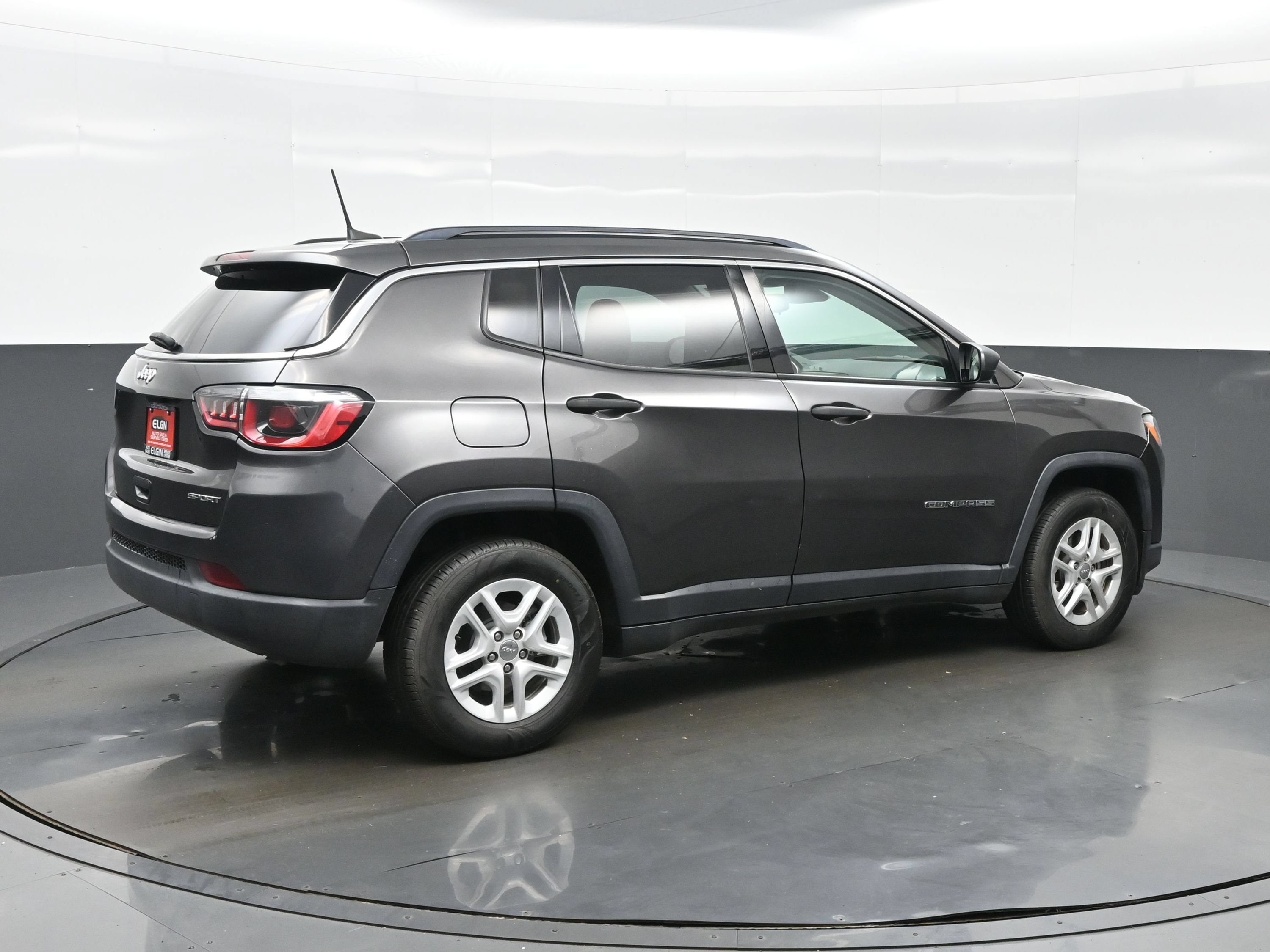 Used 2019 Jeep Compass Sport FWD image 6