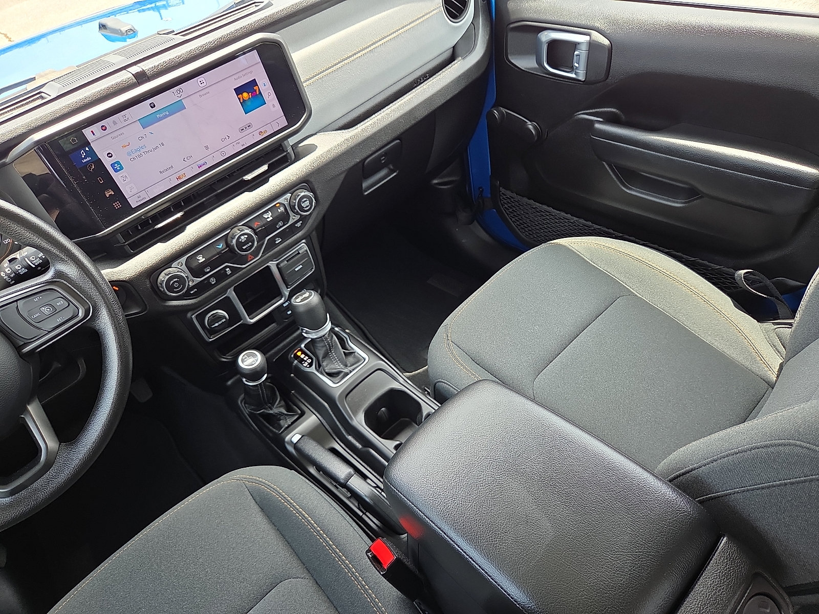Used 2024 Jeep Wrangler Sport AWD/4WD image 11