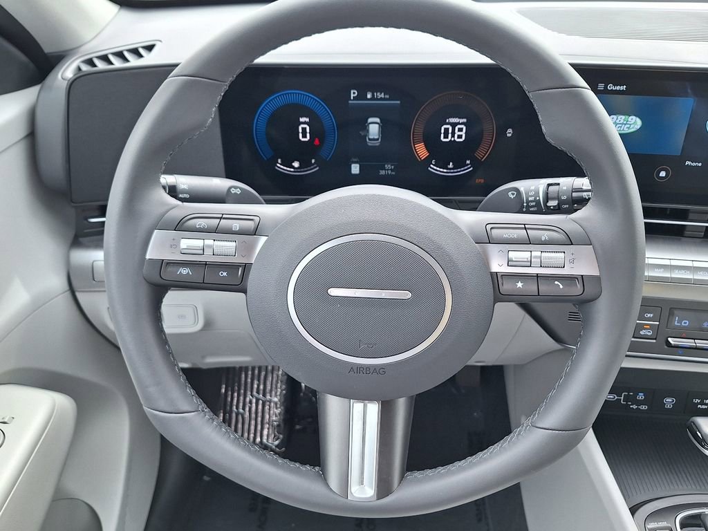 Certified 2025 Hyundai Kona SEL image 14