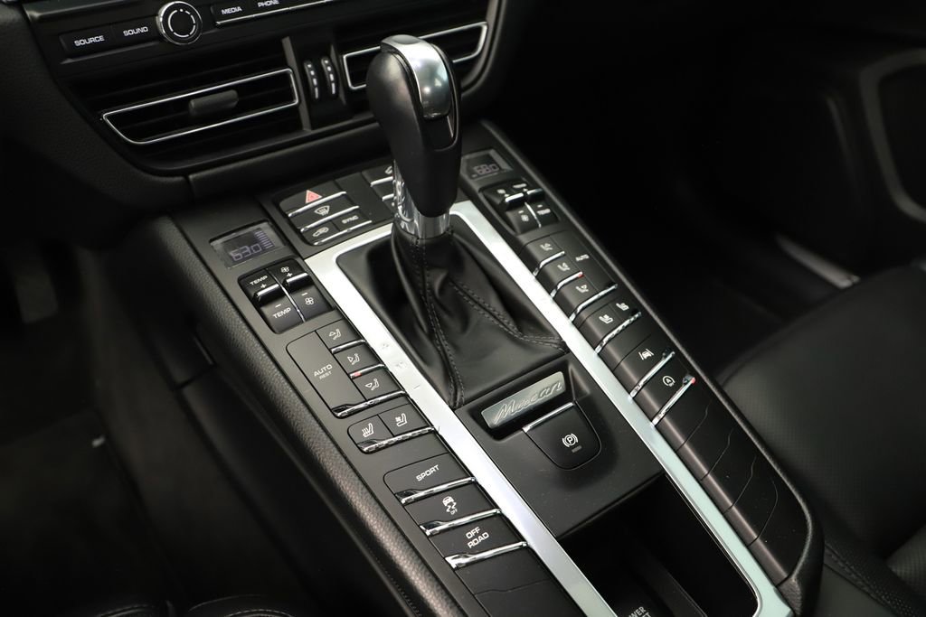 Used 2019 Porsche Macan S AWD/4WD image 30