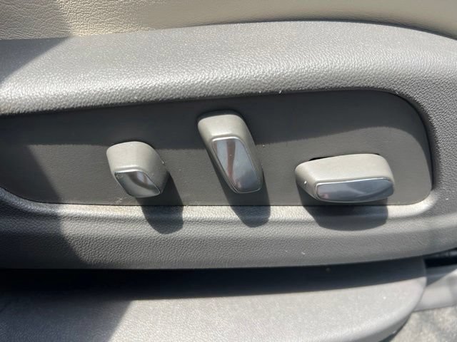 Used 2020 Cadillac XT6 Premium Luxury w/ LPO, Floor Liner Package FWD image 38