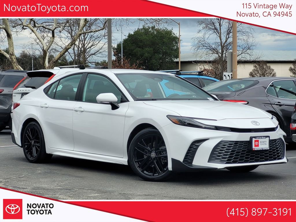 Used 2026 Toyota Camry SE FWD image 1