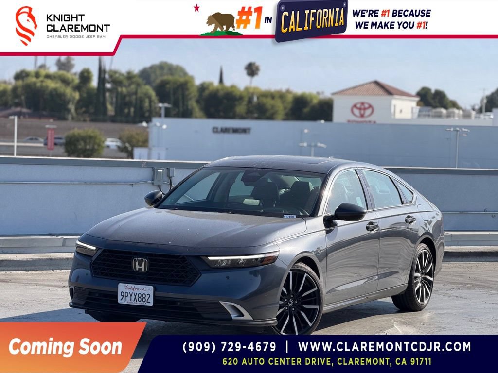 Used 2025 Honda Accord Touring image 1