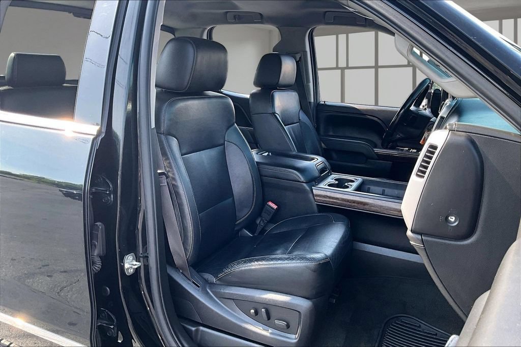 Used 2015 GMC Sierra 2500 SLT w/ Suspension Package, Off-Road RWD image 7