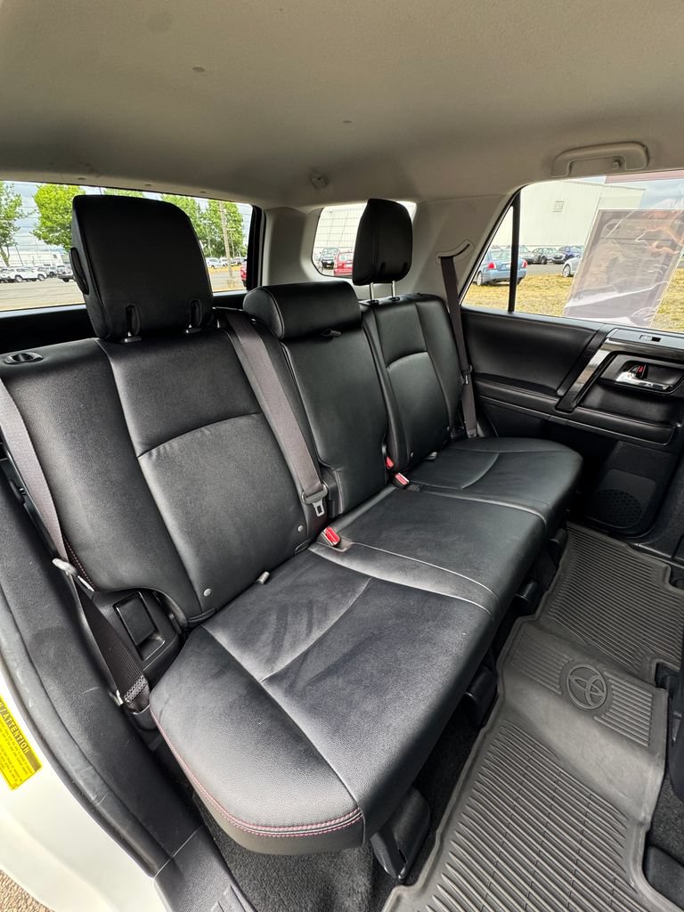 Used 2024 Toyota 4Runner TRD Off-Road Premium AWD/4WD image 25