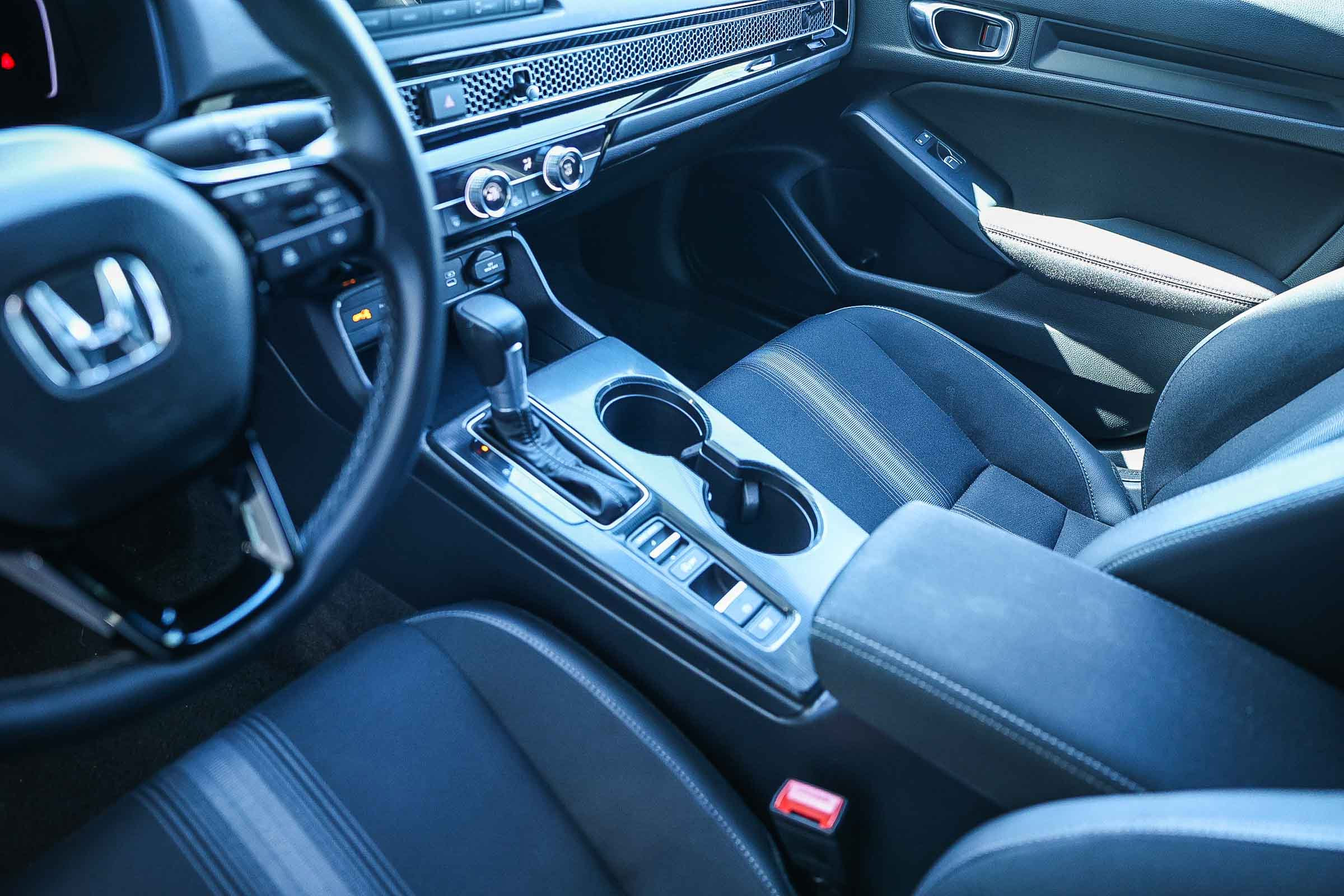 Used 2025 Honda Civic Sport image 25