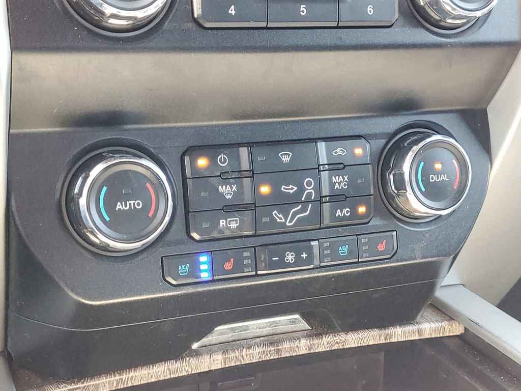 Used 2019 Ford F450 Lariat w/ Lariat Value Package AWD/4WD image 26