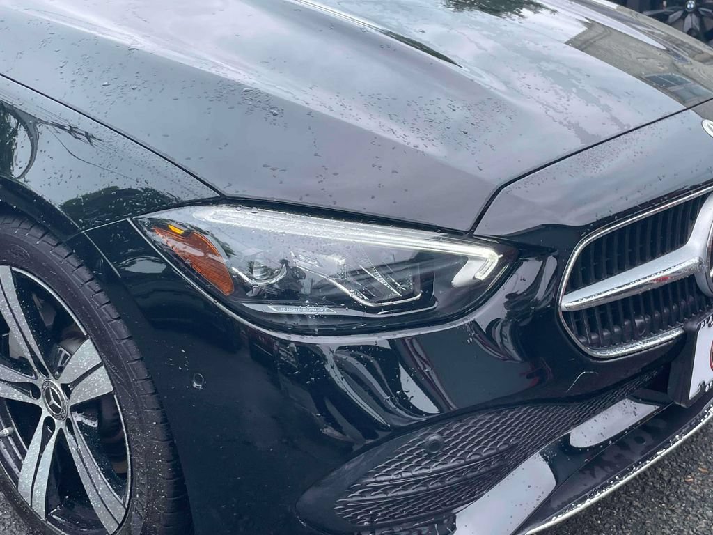 Used 2025 Mercedes-Benz C 300 4MATIC Sedan image 9