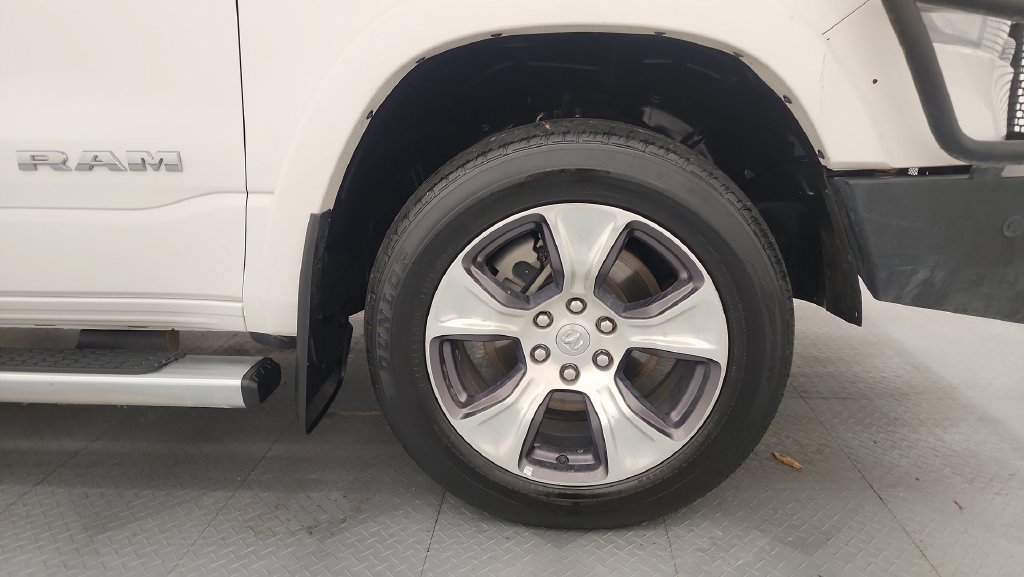Used 2020 RAM 1500 Laramie AWD/4WD image 26