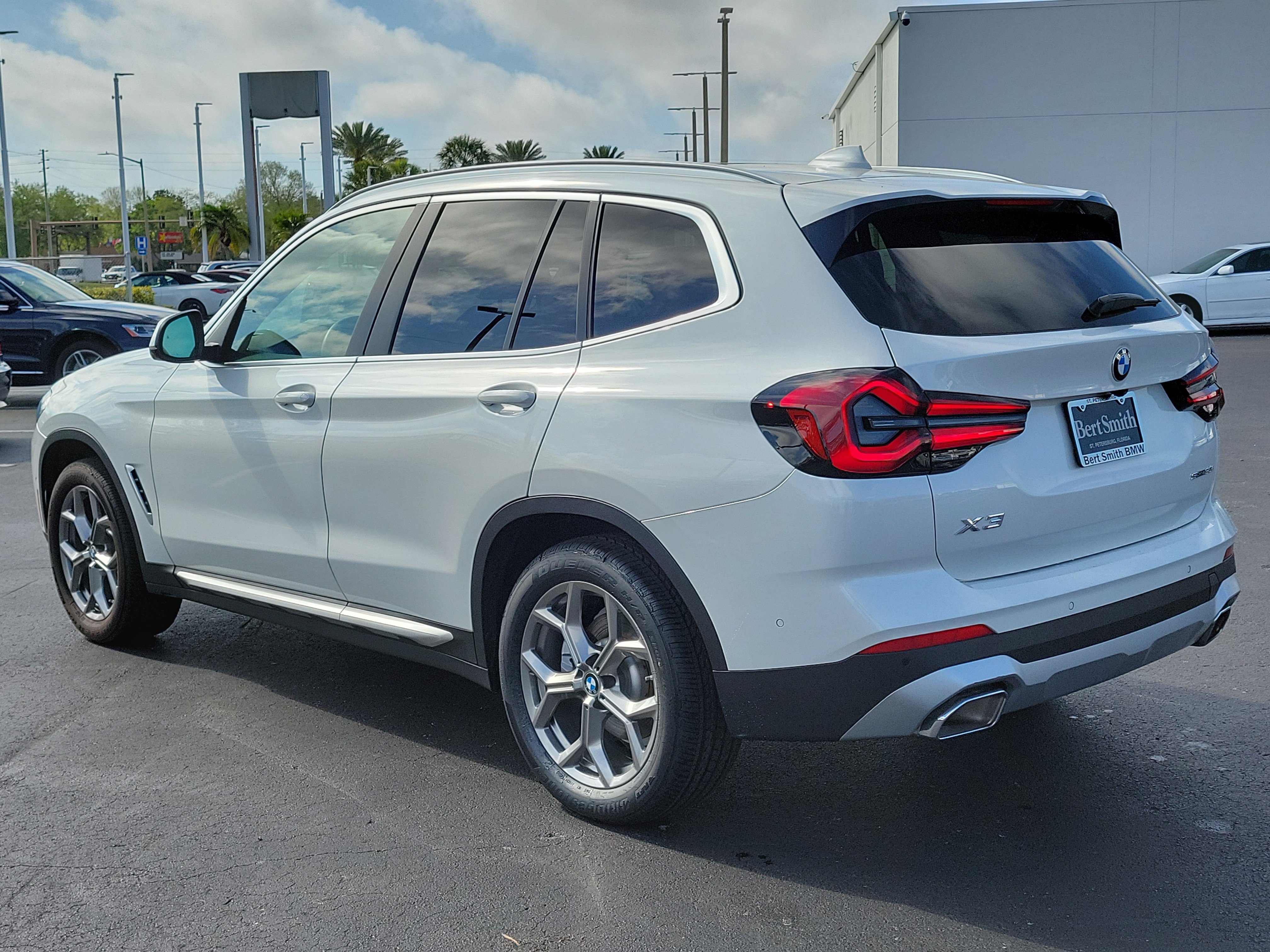 Used 2024 BMW X3 sDrive30i w/ Convenience Package image 4