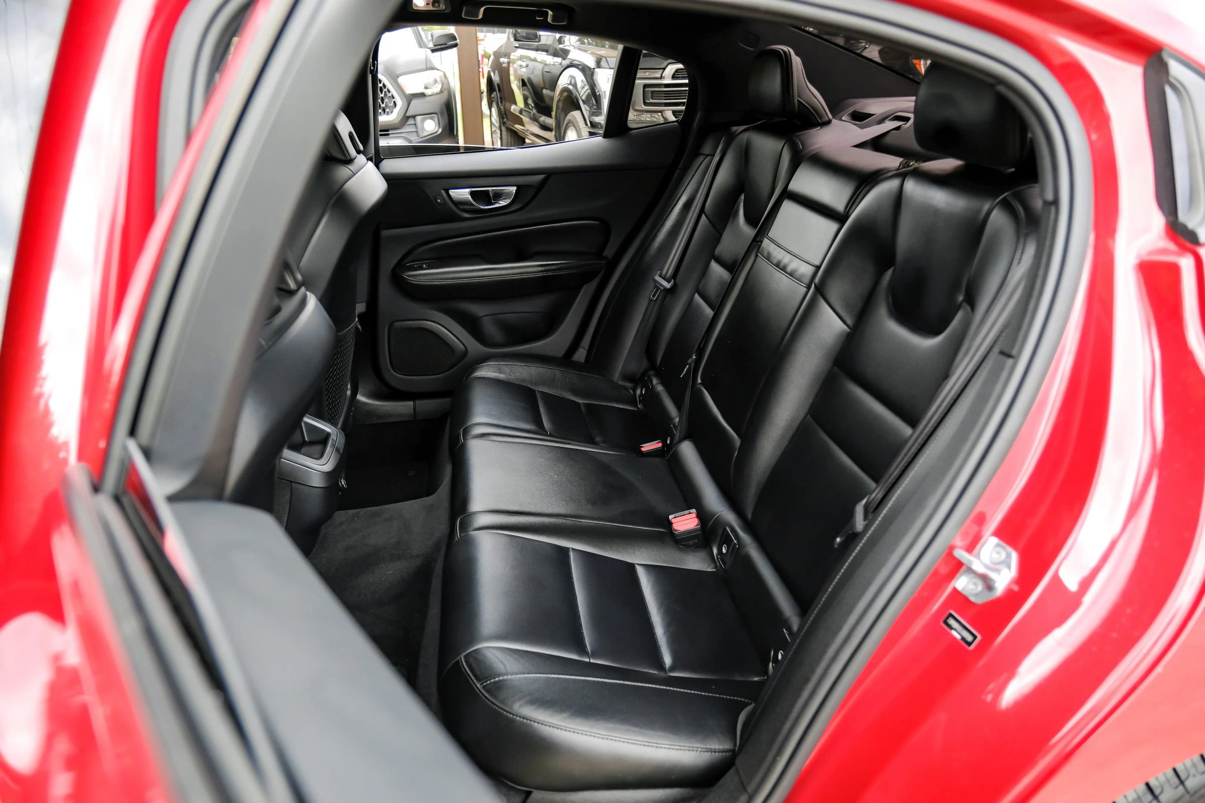 Used 2020 Volvo S60 T5 Momentum FWD image 44
