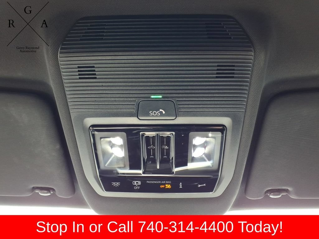 Used 2024 Volkswagen Atlas Cross Sport SE AWD/4WD image 25
