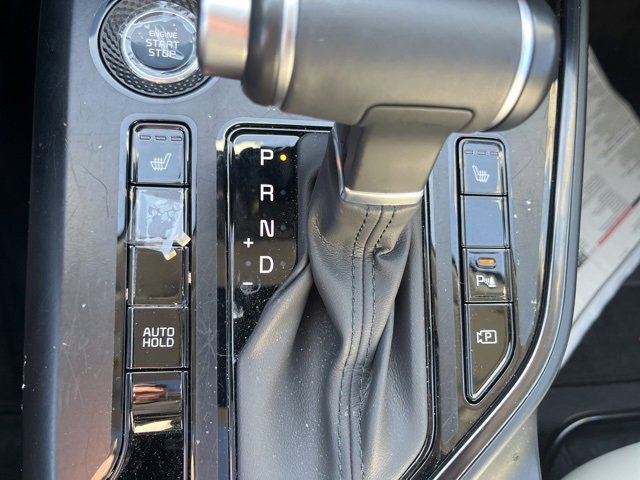 Used 2025 Kia Niro EX Touring image 9