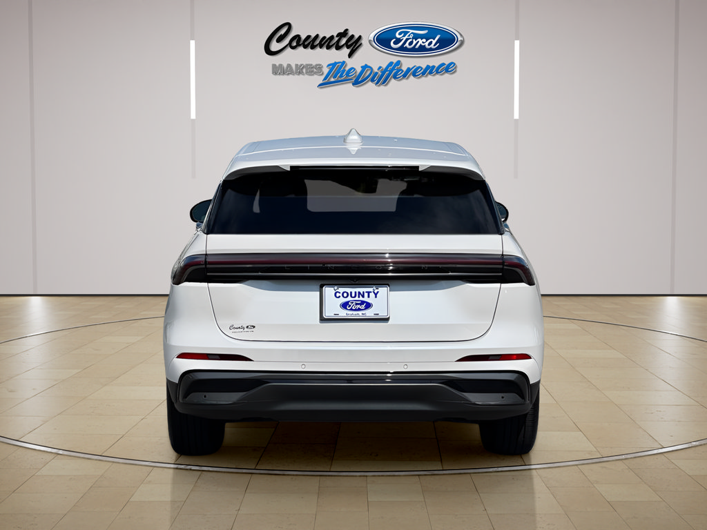 Used 2024 Lincoln Nautilus Premier w/ Jet Appearance Package AWD/4WD image 5