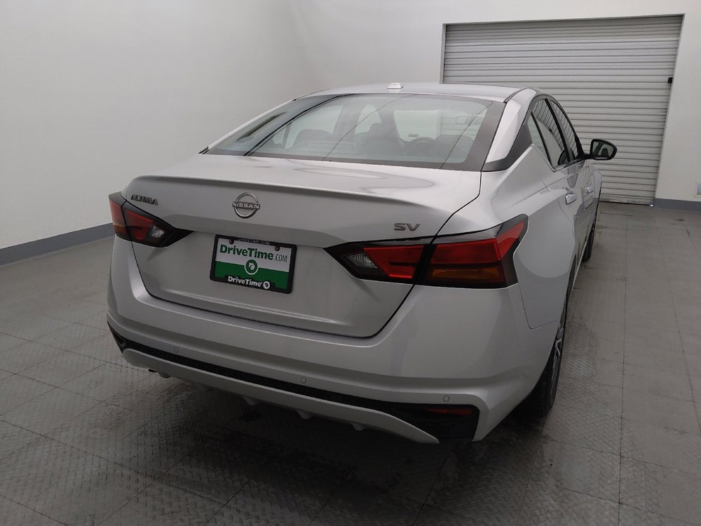 Used 2024 Nissan Altima 2.5 SV image 7