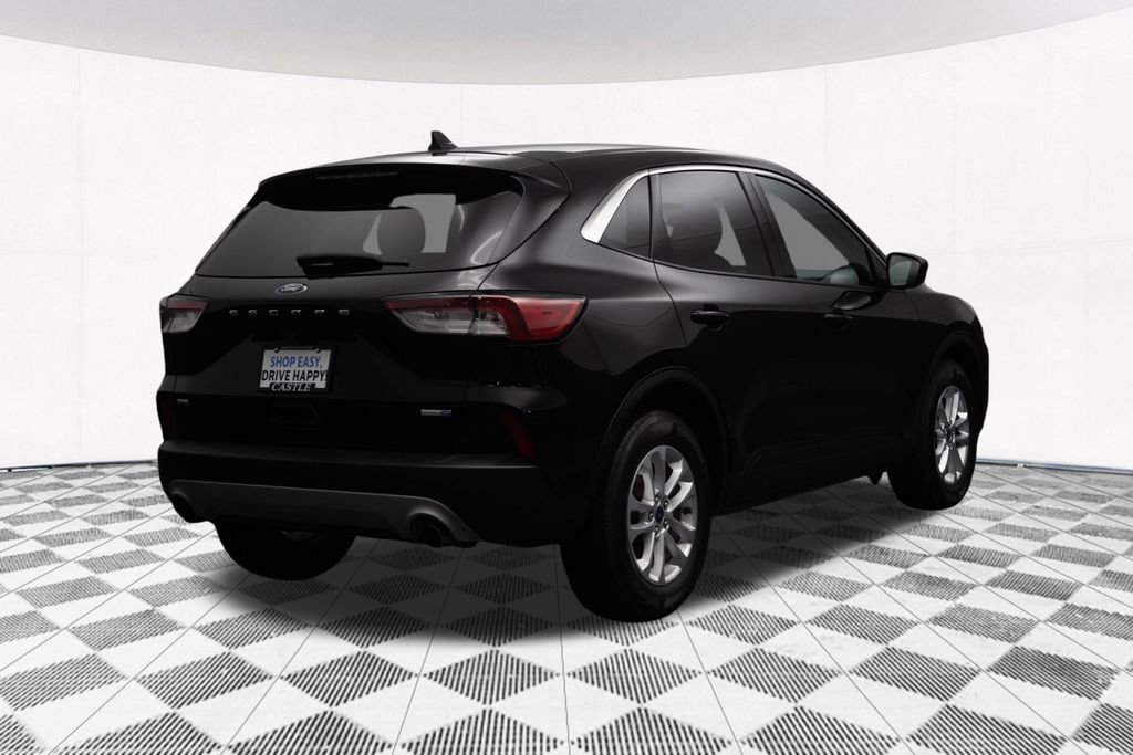 Used 2020 Ford Escape SE image 10