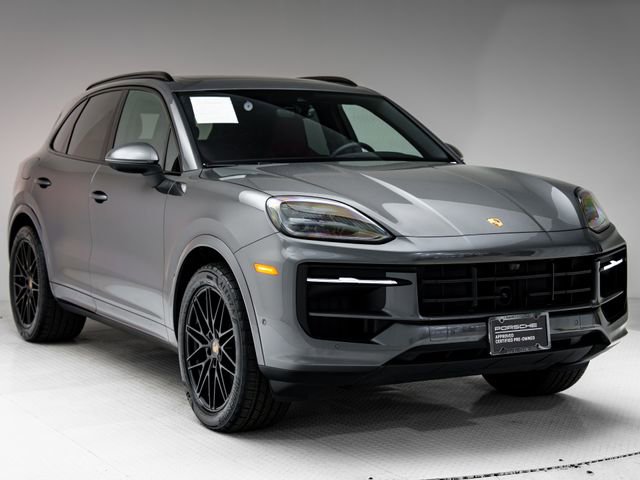 Certified 2025 Porsche Cayenne image 34