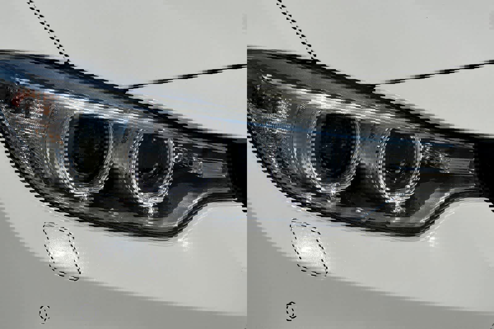 Used 2017 BMW M4 Convertible image 34