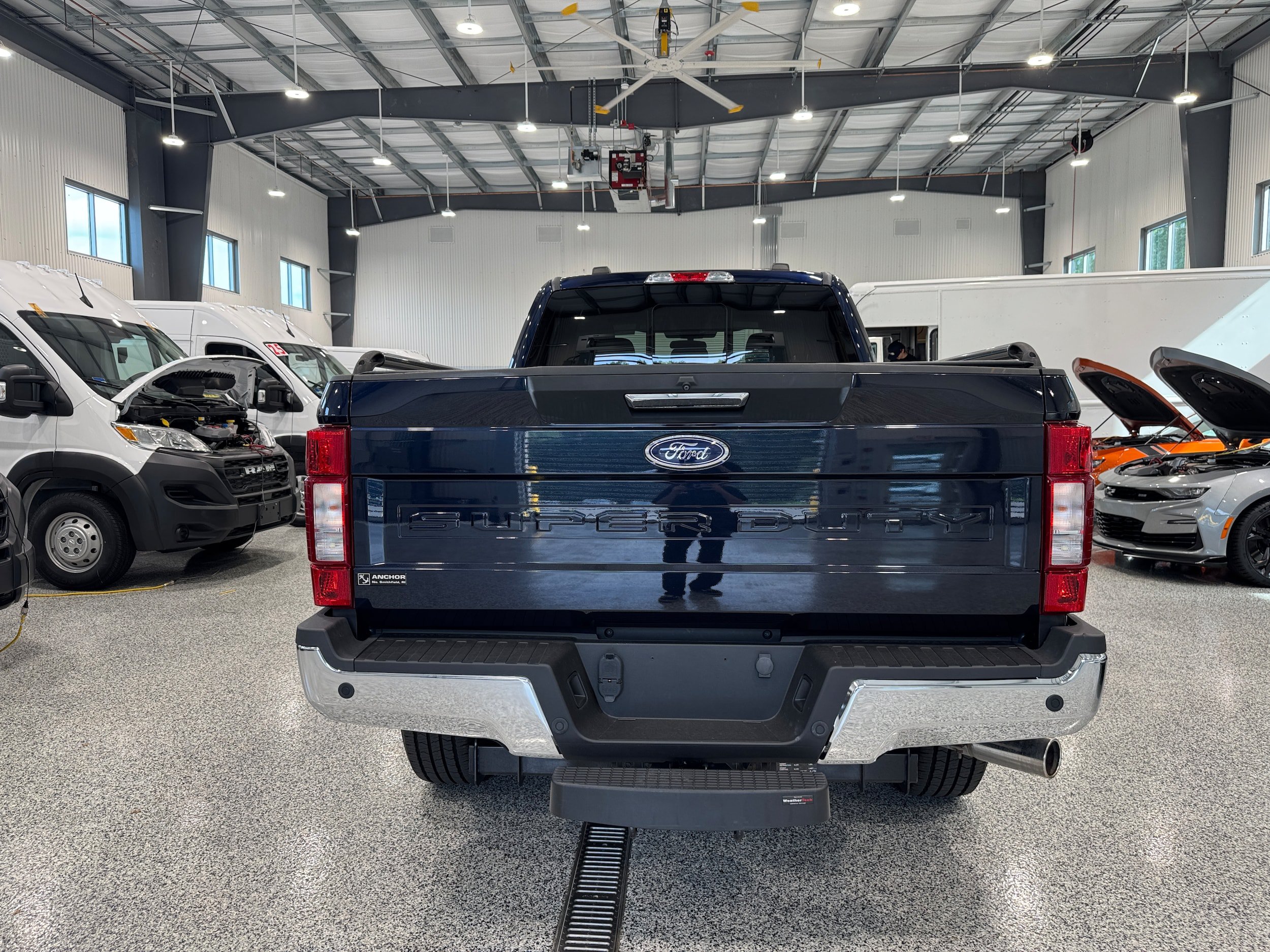 Used 2022 Ford F350 XLT w/ XLT Premium Package AWD/4WD image 6