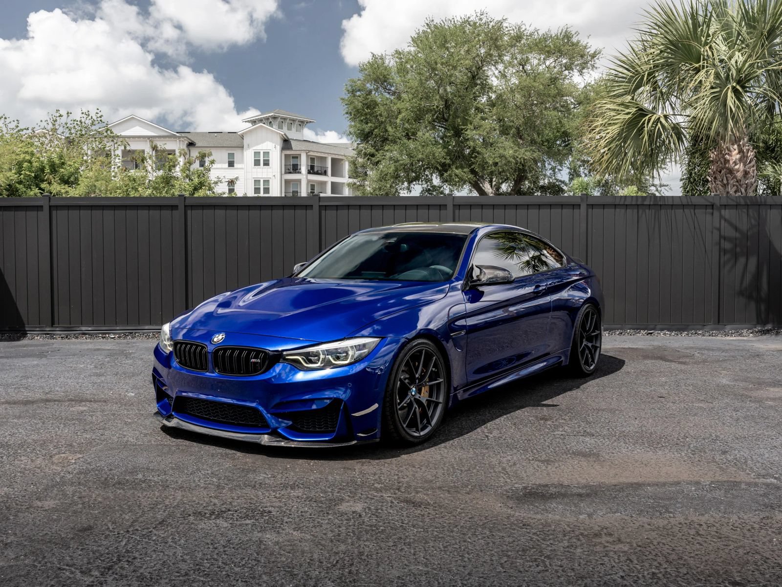 Used 2019 BMW M4 CS RWD image 8